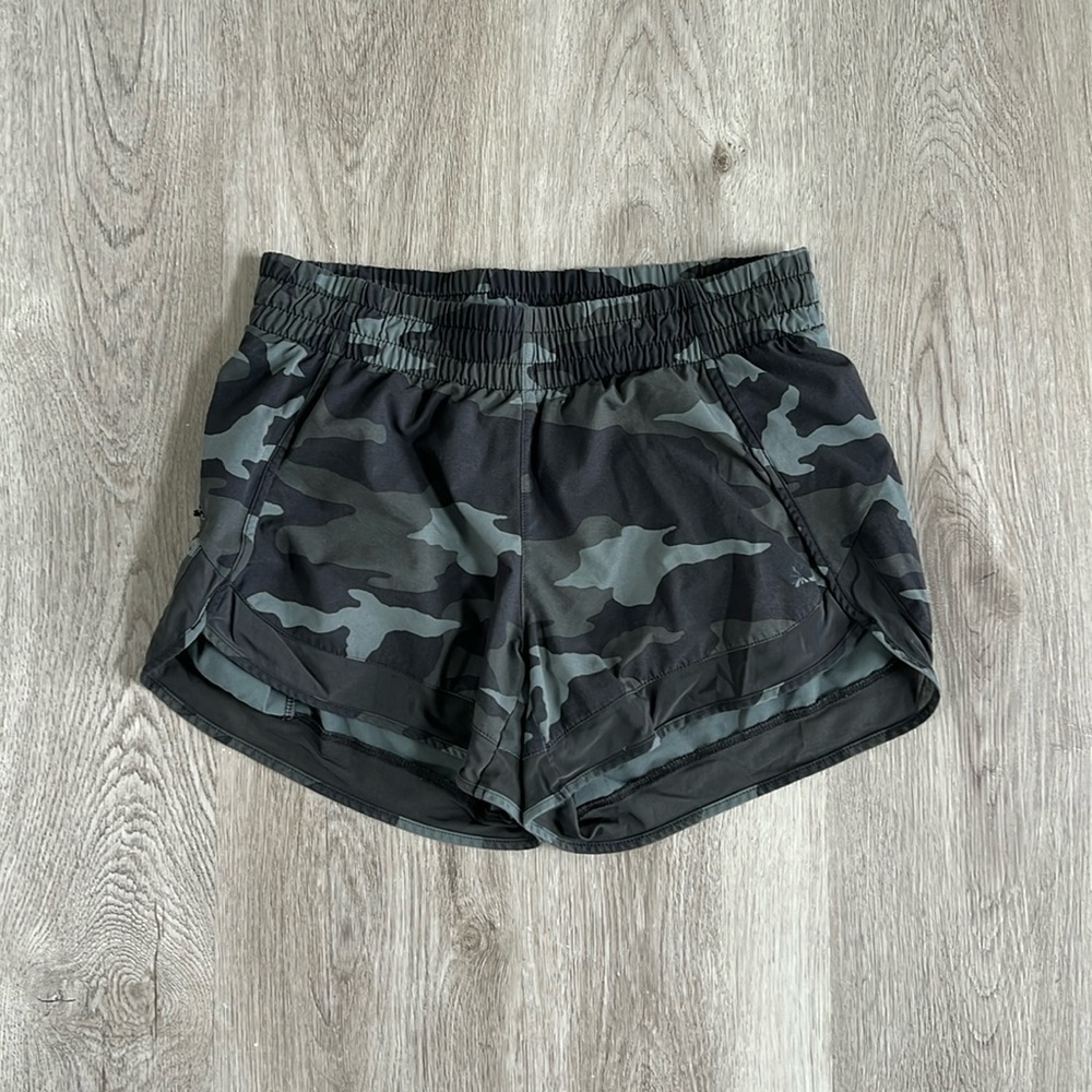 Athleta Women's Camo Athletic Shorts in Black and Olive
